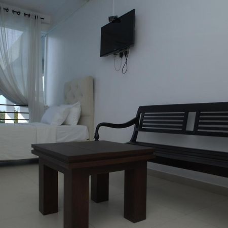 Dazzle Bay By Twenty Two Hotel Weligama Bagian luar foto