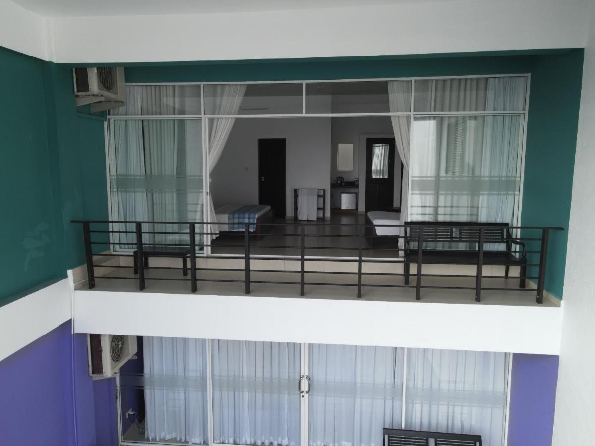 Dazzle Bay By Twenty Two Hotel Weligama Bagian luar foto