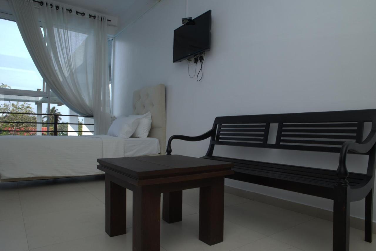 Dazzle Bay By Twenty Two Hotel Weligama Bagian luar foto