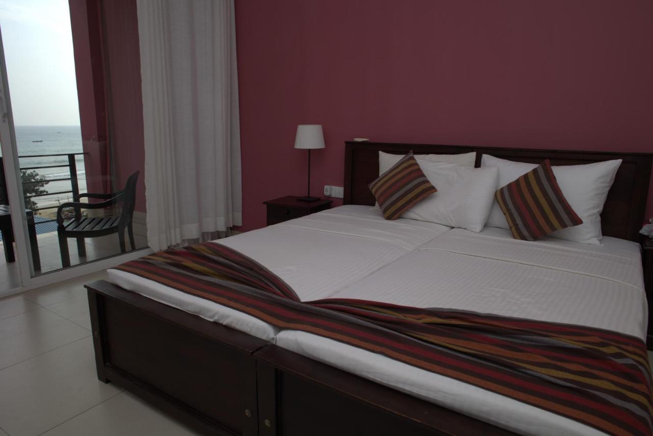 Dazzle Bay By Twenty Two Hotel Weligama Bagian luar foto